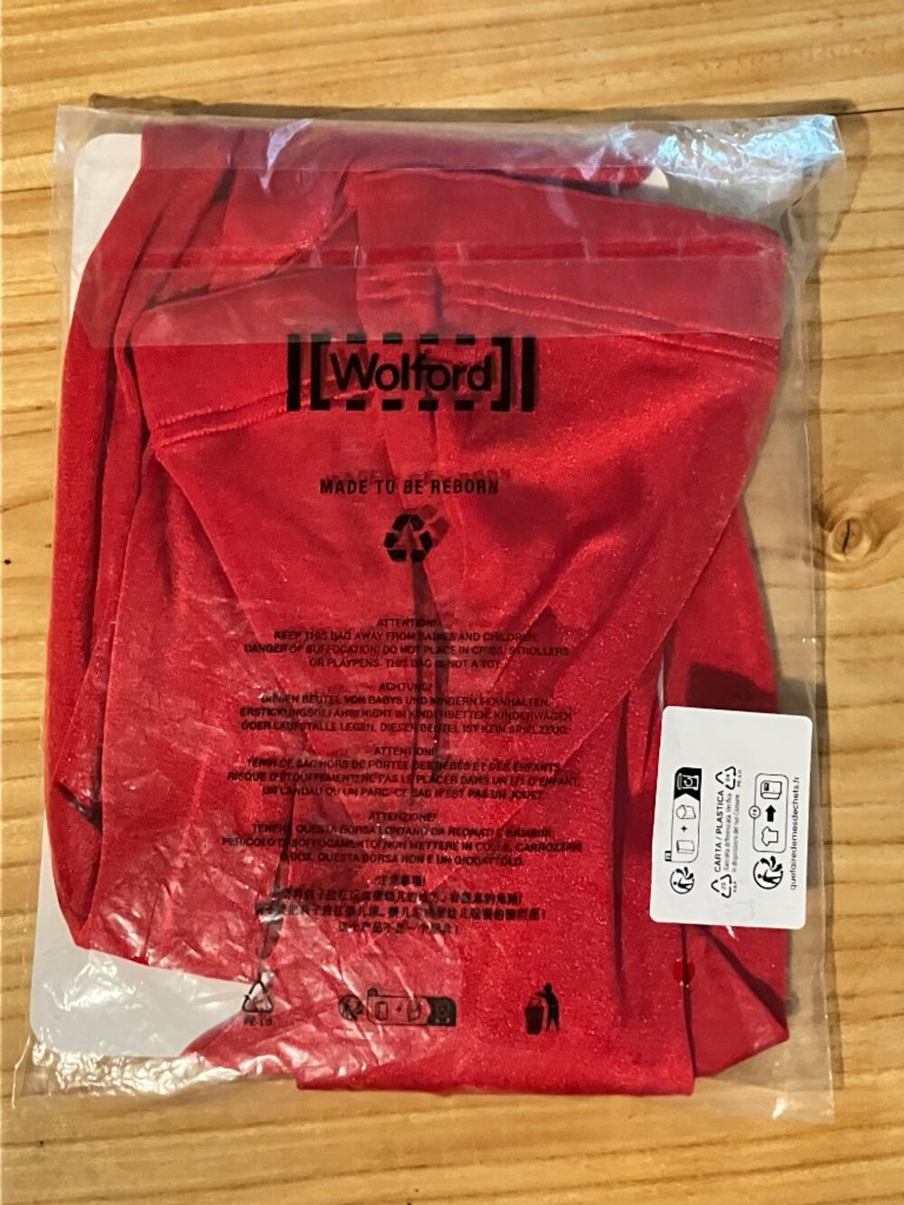 Wolford Velvet de Luxe 66 Tights XS Rubino Red NWT - Picture 3 of 3
